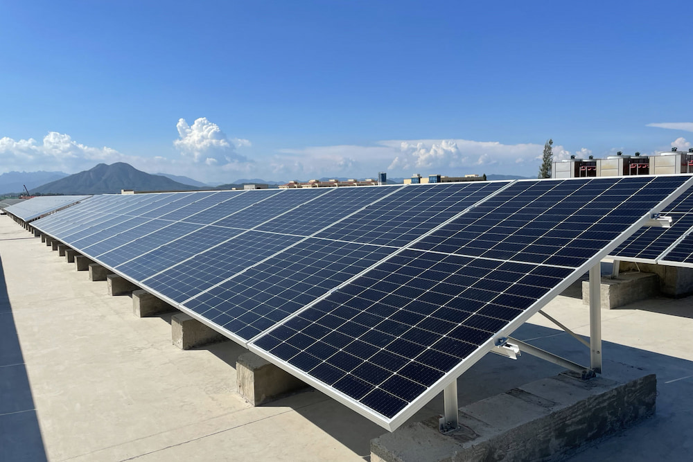 Proyecto de montaje en techo plano de Fujian 1MW